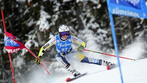 Goggia e Bassino sotto la neve di Livigno, per Manfred Moelgg allenamento individuale a San Vigilio