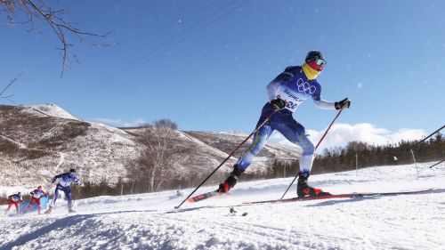 Assolo norvegese nella 10 km TC di Oberstdorf: Klaebo domina davanti a Krueger e Toenseth. Buon 9° De Fabiani