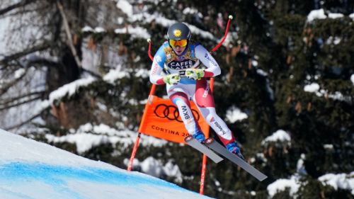Il fisico ferma Ledecka: niente Mondiali di snowboard. 'Farò di tutto per aiutare Goggia a vincere la coppa'