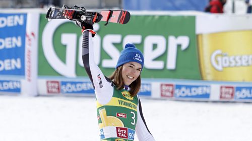 Svizzera con Holdener e Gisin, ma anche gli attesi rientri di Meillard e Rast per gli slalom di Levi