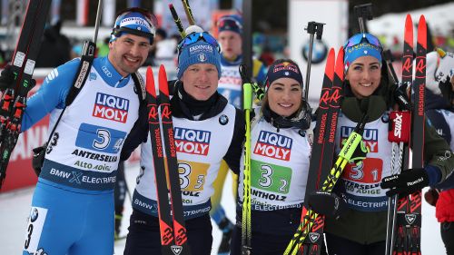 Dressen rovina la festa di Feuz e della Svizzera nella discesa di Saalbach. Miglior azzurro Marsaglia