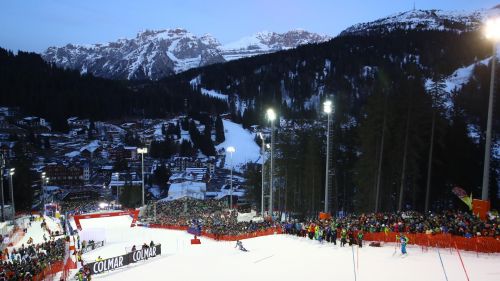 Come anticipato, la discesa femminile cancellata in Val d'Isère si recupererà a Bansko il 24 gennaio