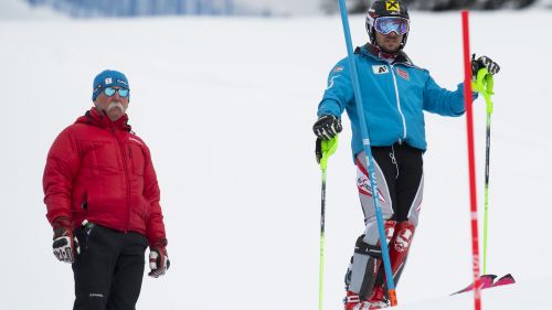 A Spielberg festa di motori e... sci. Ferdinand Hirscher in stampelle: si è rotto la caviglia come il figlio due anni fa...