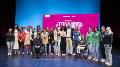 Tutte le stelle della neve al Festival dello Sport, da Brignone-Compagnoni al finale con Goggia e Vonn