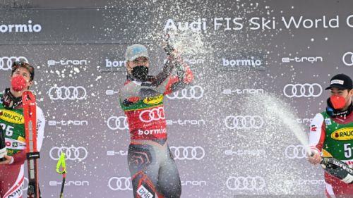 Goggia a -93 da Shiffrin, ma è Vlhova che ora può guadagnare molto. In gigante... che lotta!