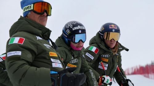 Sofia Goggia è subito velocissima a Lake Louise: miglior tempo nella prima prova di discesa