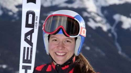 Una tragedia per lo sci canadese: la 22enne Mikayla Martin è morta dopo un incidente in mountain bike
