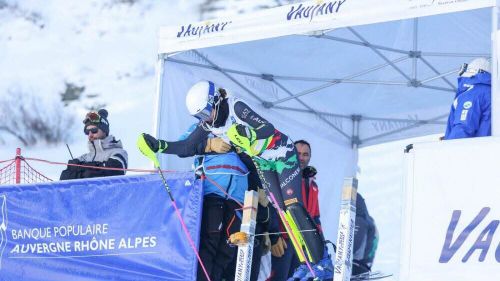 Emilia Mondinelli domina lo slalom tricolore: la 2004, fuori