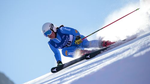 Speed skating: Andrea Giovannini trionfa nella Mass Start di Coppa del Mondo a Calgary!