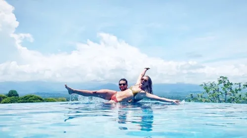 Mikaela Shiffrin e le vacanze in Costa Rica con il suo Mathieu Faivre, ma è già tempo di tornare ad allenarsi