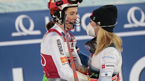 Vlhova è davanti anche nella notte di Schladming e vede la coppa, Shiffrin costretta alla rimonta