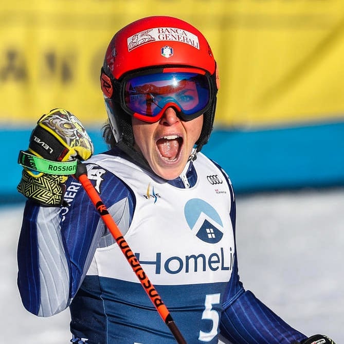 Shiffrin si prende il pettorale rosso in gigante, ma la 'tigre' Brignone è a soli 15 punti...