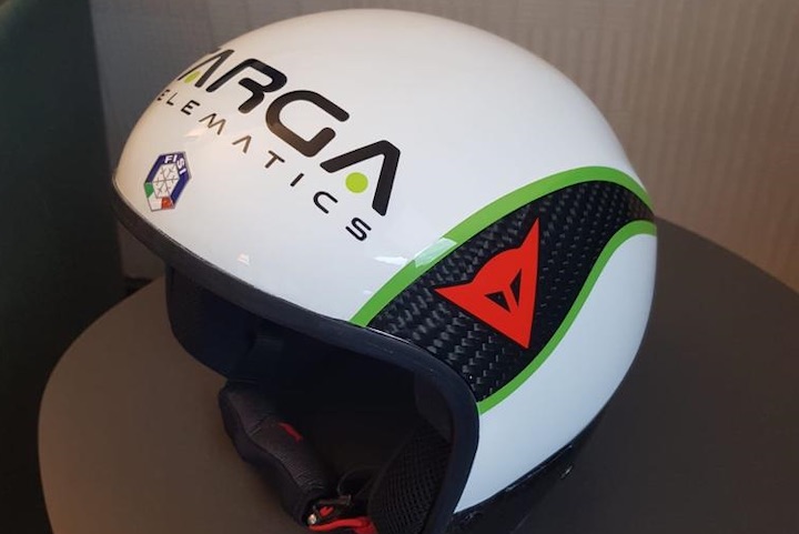 Emanuele Buzzi propone un casco innovativo per lanciarsi verso la nuova stagione