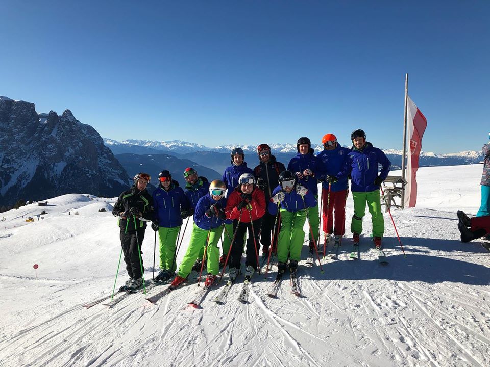 Peter Fill incontra i ragazzi del fan club e lancia la gara sull'Alpe di Siusi: appuntamento il 4 gennaio