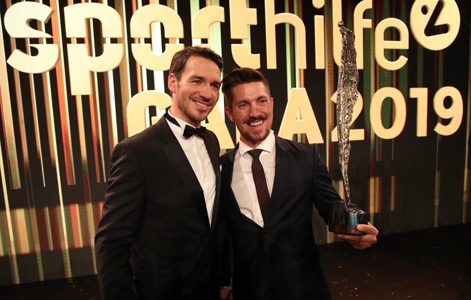 Sportivo dell'anno in Austria, vince ancora Marcel Hirscher: a premiarlo l'amico Felix Neureuther...