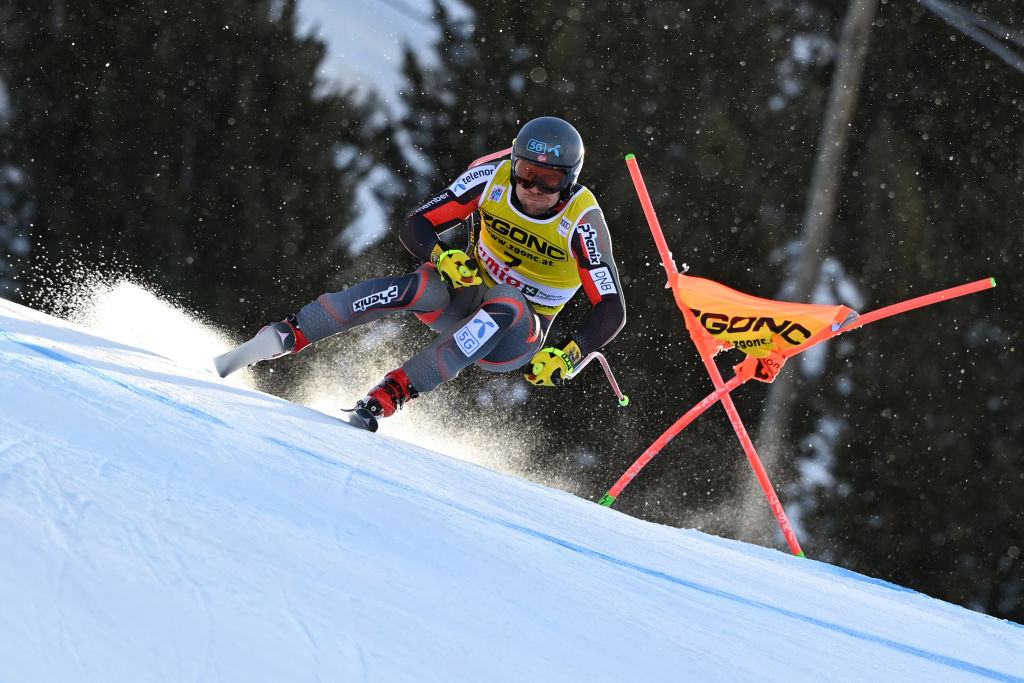 Kilde devasta la Stelvio! Super-g dominante