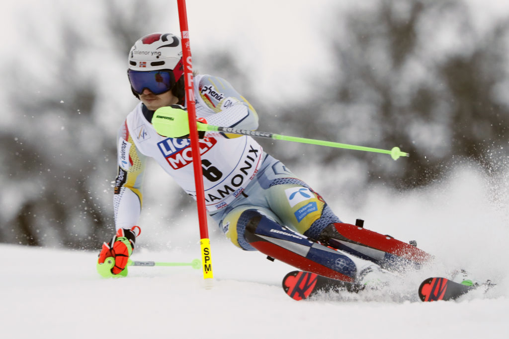 Slalom bis di Chamonix a Ramon Zenhaeusern, Razzoli centra il 7° posto e il pass mondiale