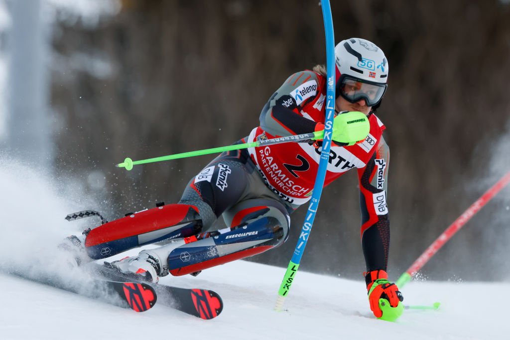 A Garmisch il primo urlo in slalom di Loic Meillard; per Razzoli una rimonta da 7° posto