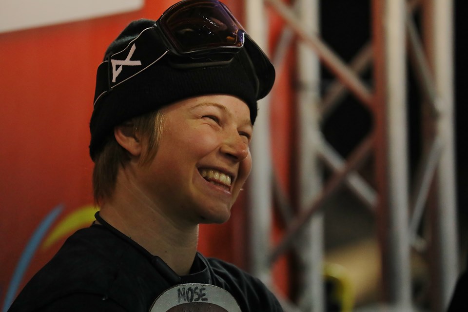 Lo spettacolo del big air a Skipass: è doppietta canadese, Nicola Liviero gran 6°. Tra le donne esulta Iwabuchi