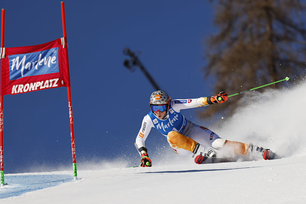 Vlhova sfrutta il numero 1 e fa il vuoto sulla 'Erta': Hector, Shiffrin e le azzurre all'inseguimento