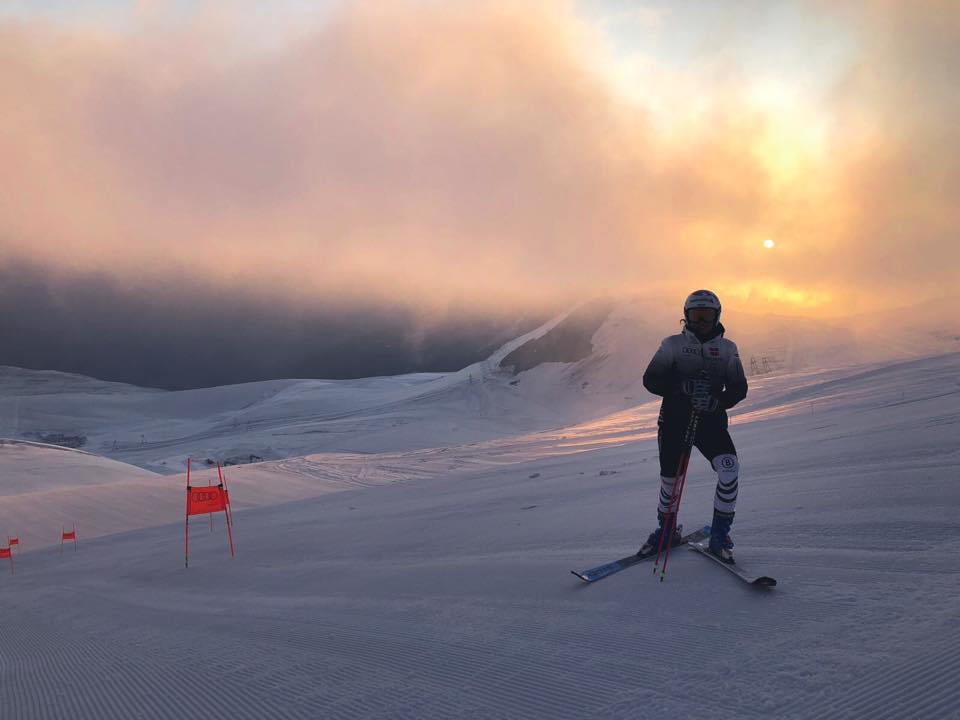 L'alba sugli sci di Viktoria Rebensburg: la tedesca comincia da Saas Fee la rincorsa al poker 'gigante' in Coppa