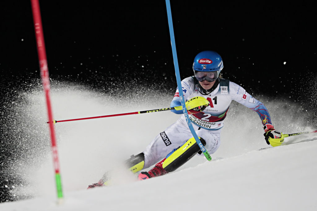 Vlhova vince il duello con Shiffrin anche nella 'night race' di Schladming, è sua la coppa di slalom