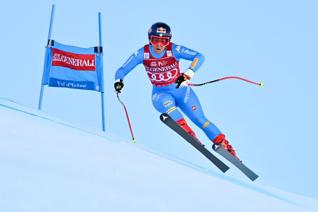 Il super-g di Val d'Isère è tutto azzurro: Goggia trionfa ancora, solo Mowinckel impedisce la tripletta