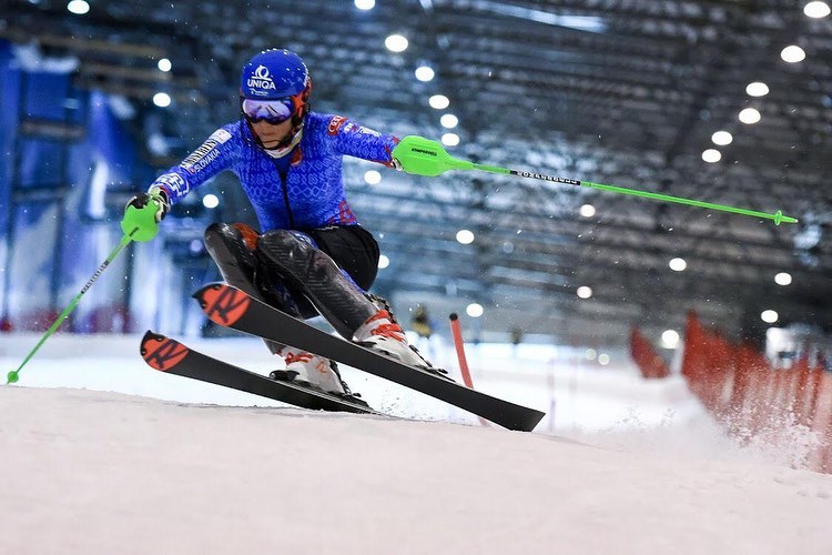 Petra Vlhova riprende gli allenamenti: tanto lavoro sullo slalom nella Snow Arena in Lituania
