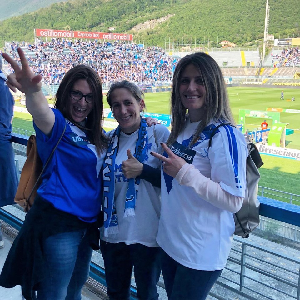 Le sorelle Fanchini festeggiano il ritorno del Brescia Calcio in serie A e... preparano il ritorno in pista!