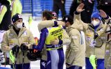 Gli azzurri festeggiano Vinatzer e sorridono (a parte Gross). Moelgg: 