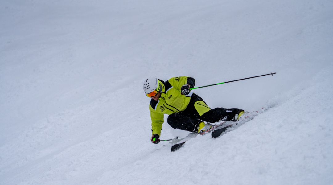 Simon Utini al test di Fischer RC4 The Curv DTI (2024)