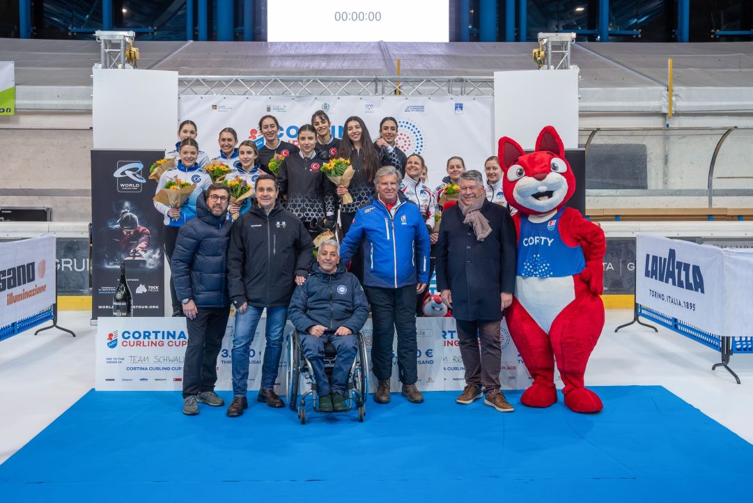 Cortina Curling Cup: Sconfitte pesanti per Constantini senza due compagne di squadra sul ghiaccio di casa