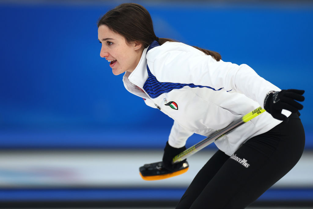 Vittoria agevole per l'Italcurling contro gli ungheresi, secondo hurrà in tre sfide per Constantini e Arman