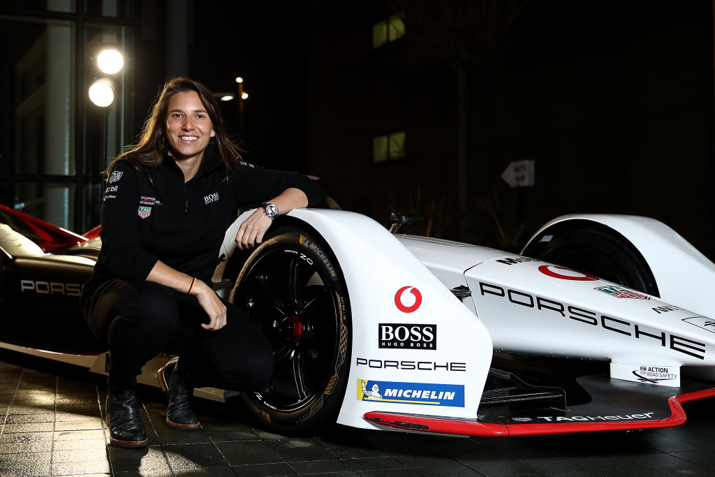 Simona de Silvestro, da pilota ufficiale Porsche al bob azzurro: l'esordio con le gare di Coppa Europa
