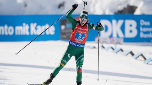 Biathlon - hochfilzen 2018 - staffetta femminile, vittoria dell'italia
