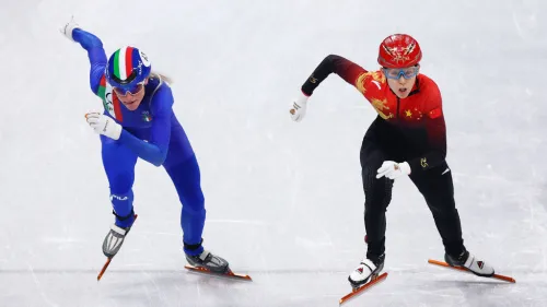 Per l'Italia dello short track un'autentica mazzata verso i Giochi: Martina Valcepina ha subito la frattura di tibia e perone