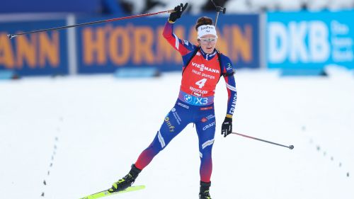 Biathlon: Lou Jeanmonnot prende la 15 km di Ruhpolding, male le azzurre