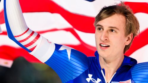 Jordan Stolz avanza nella sua missione: vince anche i 500 metri con il record olimpico!