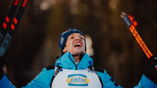 Tommaso Giacomel da grande leader nell'Inseguimento di Hochfilzen: si parte alle 12.00 con Perrot, Horn e Botn in caccia