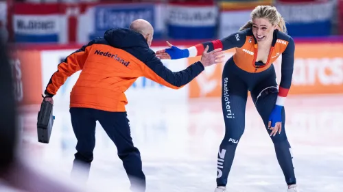 Speedskating: l'olandese Jutta Leerdam trionfa nei 1000 metri,  25^ l'azzurra Maybritt Vigl