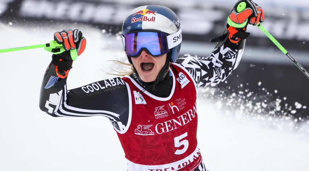 Senza Brignone, la padrona assoluta del gigante è Robinson: colpo doppio sulla Flying Mile. 