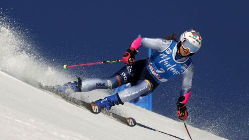 Bassino sfrutta bene il n° 1 sulla neve molle del gigante di Soldeu, le azzurre sono davanti con Brignone a 0'03