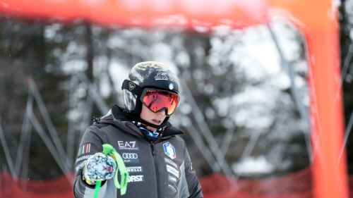 Salto con gli sci: Lovro Kos vola nel vento di Lahti, Kobayashi terzo accorcia nella generale