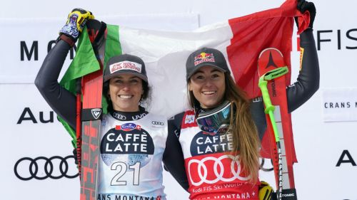 Mondinelli... c'è! La valsesiana è 3^ a metà gara dello slalom iridato guidato dalla solita Germane