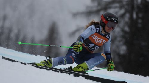 Elisa Platino deraglia nella 2^ manche, è di Doriane Escane il primo gigante di Sestriere
