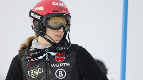 Condizioni difficilissime a Oberhof, cambia il programma: sprint maschile posticipata a venerdì