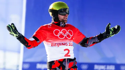 Benjamin Karl fa marcia indietro: il campione olimpico del PGS torna allo snowboard verso il Mondiale di casa