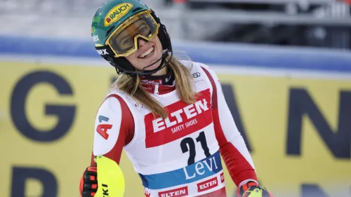 Liensberger, 4 mesi fa l'infortunio più grave della carriera: Katharina è tornata in bicicletta, lo sci è ancora lontano