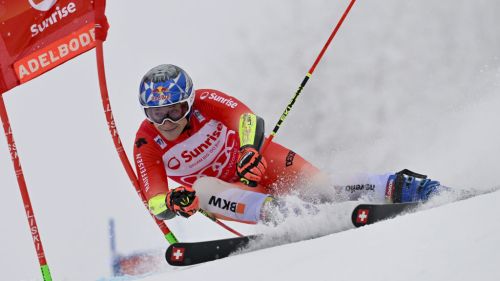 Dalla nebbia di Adelboden spunta sempre Odermatt: dominio totale nel tempio, De Aliprandini salva l'Italia