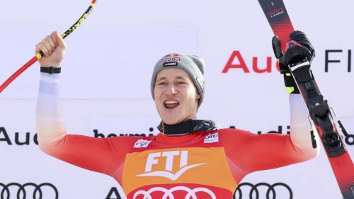 Elisa Platino deraglia nella 2^ manche, è di Doriane Escane il primo gigante di Sestriere